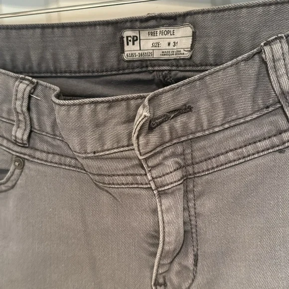FREE PEOPLE JEANS SIZE 31 grey - Picture 3 of 7
